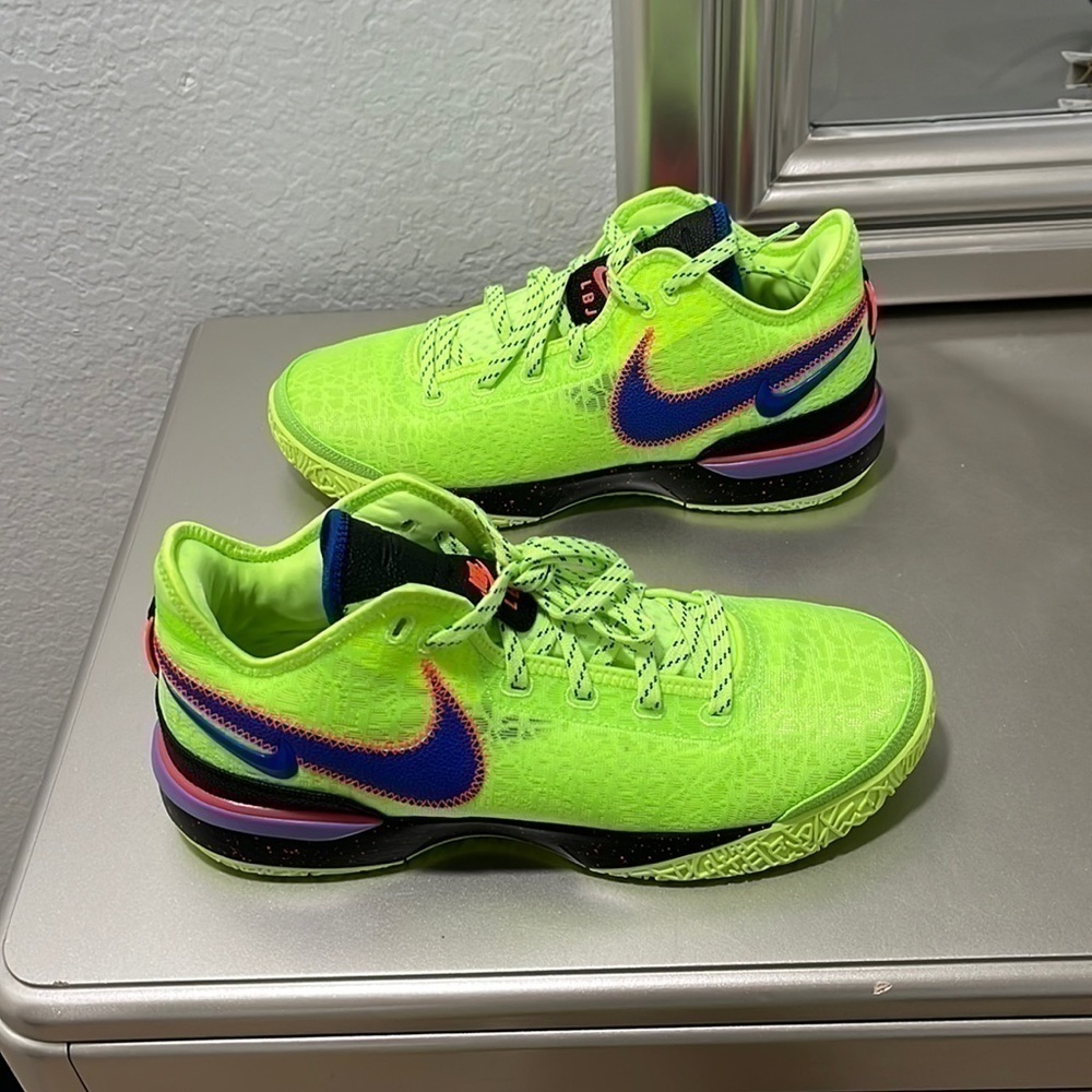 Mens Nike ZOOM LEBRON NXXT GEN 'GLITCH' Size 12 Brand New No Box DR8784-300 - Picture 1 of 5